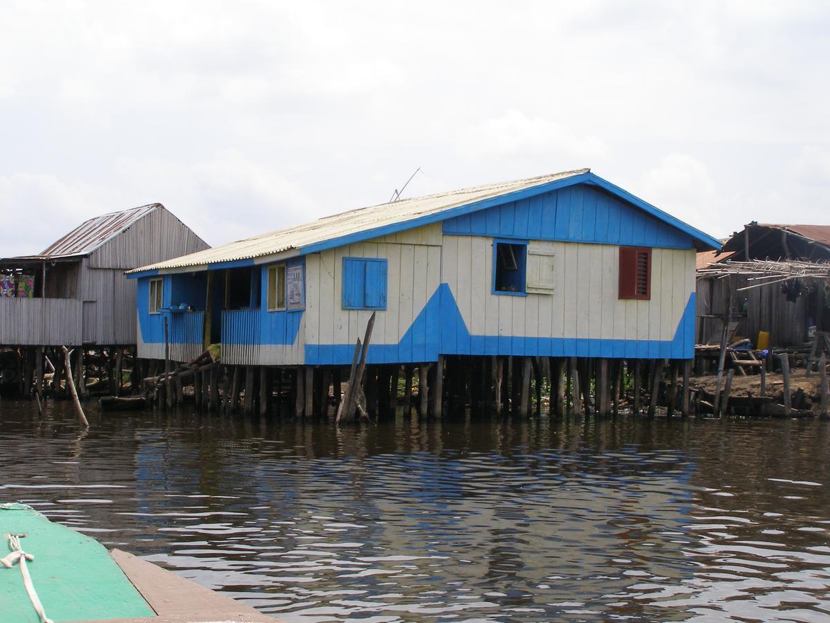 Chez Sabine Acomodação com café da manhã Abomey Exterior foto